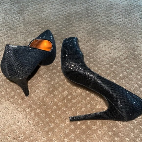 BCBG Women’s Heels - Picture 6 of 6